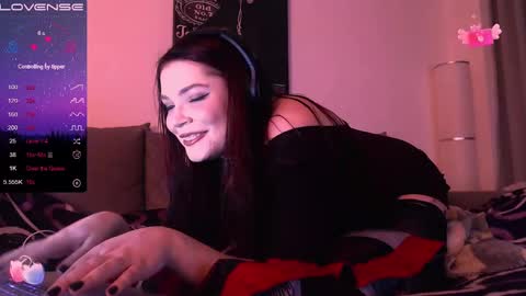 Snapshot of redyari chatting on 02-01-25, 10:34 Red online show from 02-01-25, 10:34