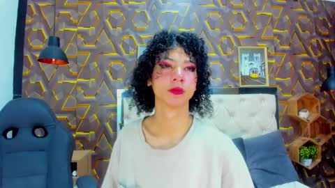 Snapshot of reed_kitty chatting on 11-17-25, 12:44 reed_kitty online show from 11-17-25, 12:44