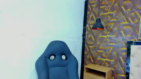 Snapshot of reed_kitty chatting on 12-16-25, 05:51 reed_kitty online show from 12-16-25, 05:51