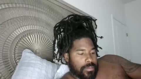 reek0000 online show from 05-18-26, 09:42