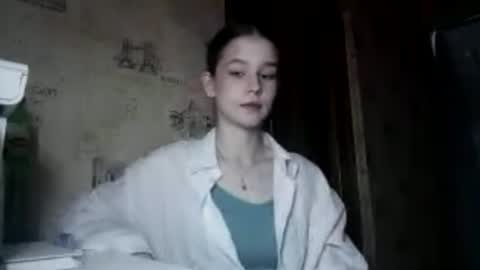 Snapshot of reganwardon chatting on 06-27-26, 12:22 Silvia online show from 06-27-26, 12:22