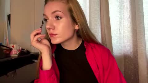 Snapshot of regeniamccornack chatting on 07-23-26, 01:52 Grace online show from 07-23-26, 01:52