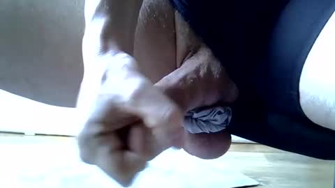 Snapshot of reggar1234 chatting on 10-27-25, 09:46 reggar1234 online show from 10-27-25, 09:46