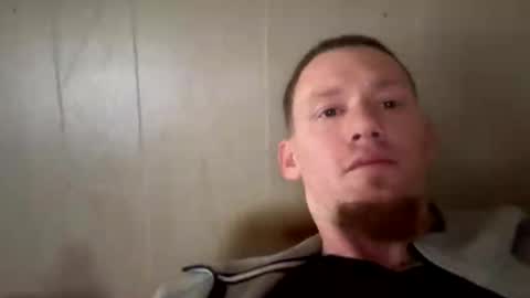 Snapshot of reggiemachete chatting on 11-04-25, 07:57 reggiemachete online show from 11-04-25, 07:57