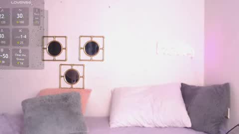 regina1819 online show from 03-01-25, 12:07