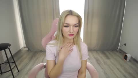 regina_medvedeva online show from 01-14-26, 08:31