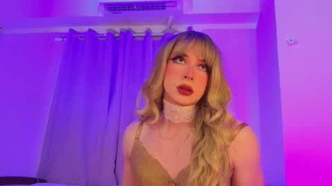 reginarose online show from 10-20-25, 05:08