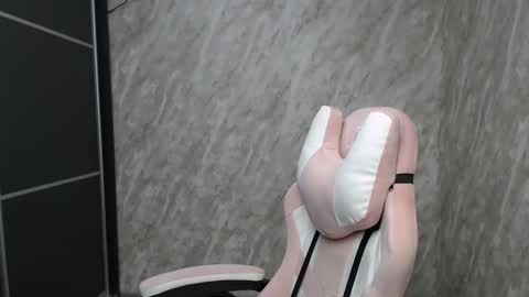 Regina online show from 02-25-25, 06:03