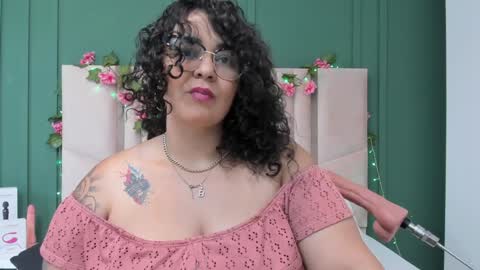 Snapshot of reginavegaa chatting on 01-21-25, 11:46 reginavegaa online show from 01-21-25, 11:46