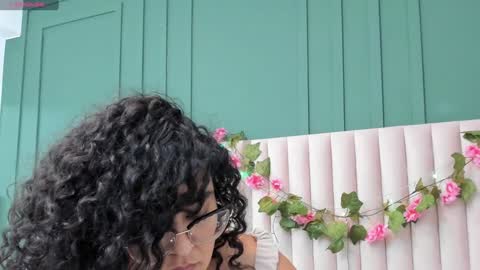 Snapshot of reginavegaa chatting on 01-23-25, 02:39 reginavegaa online show from 01-23-25, 02:39