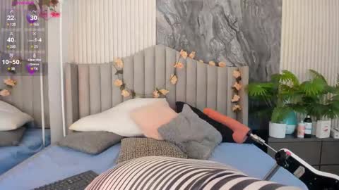 Snapshot of reginavegaa chatting on 03-04-25, 12:01 reginavegaa online show from 03-04-25, 12:01