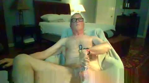 Snapshot of regularguynola chatting on 05-15-26, 11:45 RegularGuyNOLA online show from 05-15-26, 11:45