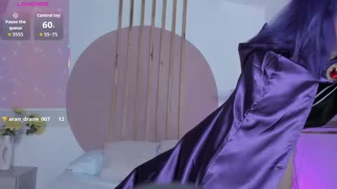 R E I online show from 10-31-25, 01:01