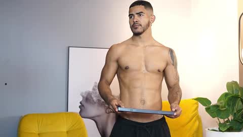 Reik online show from 11-27-25, 12:07