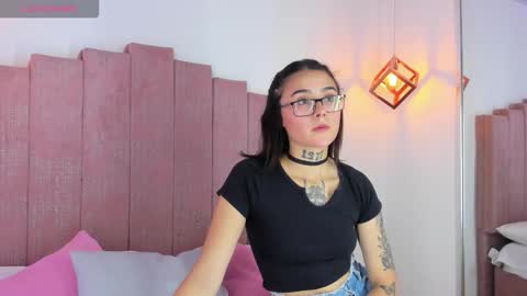 Snapshot of reikaminato chatting on 03-22-26, 01:36 Reika online show from 03-22-26, 01:36