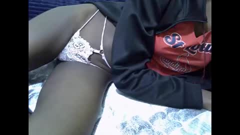 Snapshot of reina_2 chatting on 05-09-26, 09:47 cutie online show from 05-09-26, 09:47