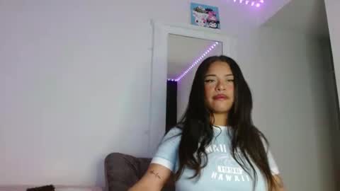 Snapshot of reina_reina chatting on 09-15-25, 11:16 reina_reina online show from 09-15-25, 11:16