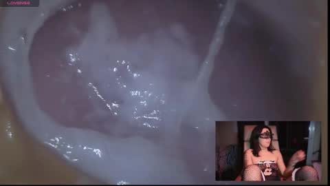 Snapshot of reinacatchile chatting on 09-23-25, 01:30 Reinacatchile online show from 09-23-25, 01:30