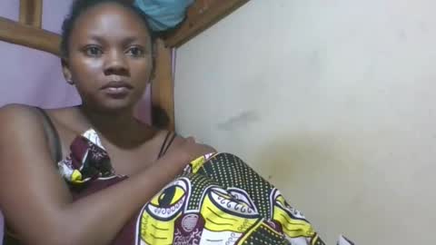 Snapshot of reinechi chatting on 05-13-26, 05:05 Reinechi online show from 05-13-26, 05:05