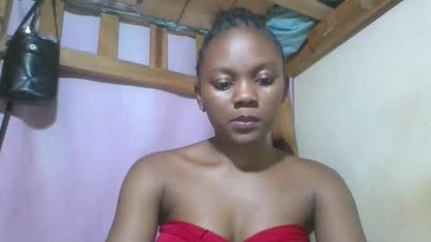 Snapshot of reinechi chatting on 05-13-26, 05:43 Reinechi online show from 05-13-26, 05:43