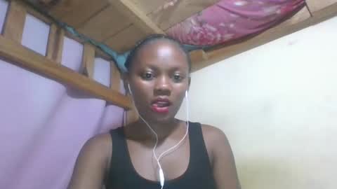 Snapshot of reinechi chatting on 05-19-26, 07:20 Reinechi online show from 05-19-26, 07:20