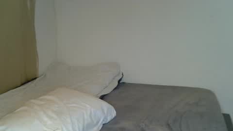 rem010a online show from 10-22-25, 05:08