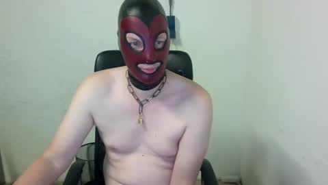 Snapshot of rem78a chatting on 10-05-25, 08:18 rem78a online show from 10-05-25, 08:18