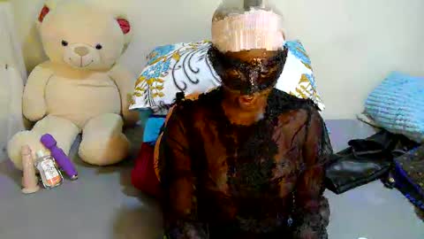 remmyqueen online show from 05-12-26, 10:34