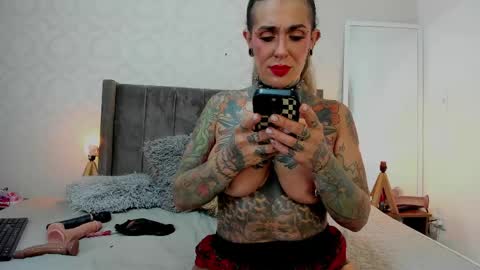 Laura online show from 05-29-26, 08:29