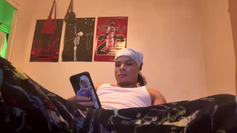 Snapshot of remyboo894397 chatting on 03-12-25, 09:23 PRETTY BAMBY online show from 03-12-25, 09:23