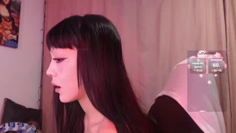 Snapshot of ren_yamashiro chatting on 02-23-25, 03:35 ren_yamashiro online show from 02-23-25, 03:35