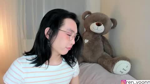 Snapshot of ren_yoonn chatting on 03-19-26, 08:07 Ren online show from 03-19-26, 08:07