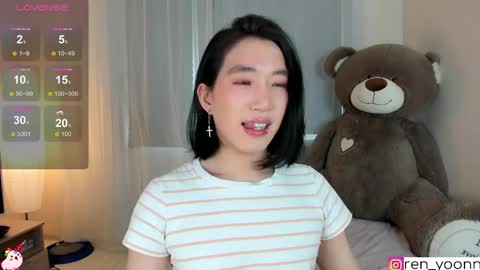 Snapshot of ren_yoonn chatting on 05-28-26, 01:41 Ren online show from 05-28-26, 01:41