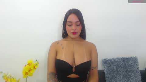 renatabrownn28 online show from 06-14-26, 05:37
