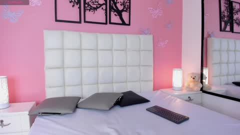 Renata online show from 01-30-25, 04:27