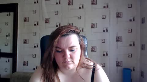 renataoia online show from 05-27-26, 11:18