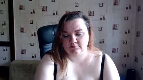renataoia online show from 07-11-26, 09:23