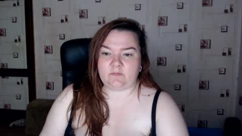 renataoia online show from 07-28-26, 05:45