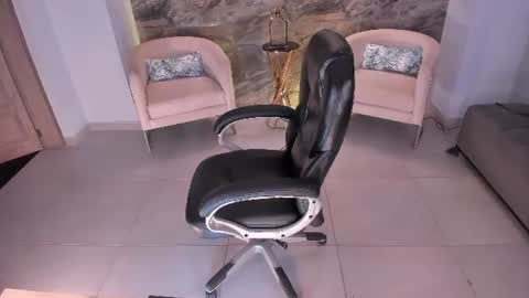 Renata Reyes online show from 07-27-26, 11:56