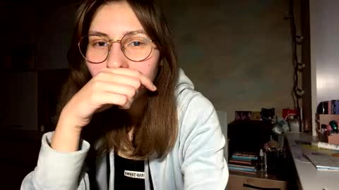 Snapshot of renayreisdorf chatting on 02-11-26, 04:34 Mia online show from 02-11-26, 04:34