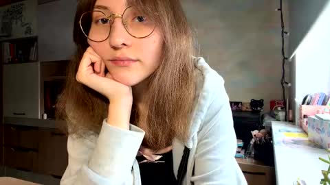 Snapshot of renayreisdorf chatting on 02-16-26, 09:49 Mia online show from 02-16-26, 09:49