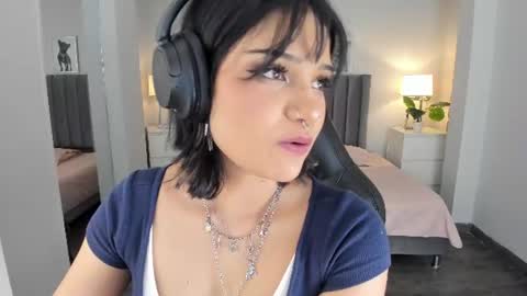 Renee Shelby online show from 06-23-26, 09:57