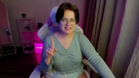 Snapshot of renee_turner chatting on 12-07-24, 04:25 renee_turner online show from 12-07-24, 04:25
