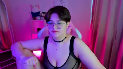 Snapshot of renee_turner chatting on 01-14-25, 07:59 renee_turner online show from 01-14-25, 07:59