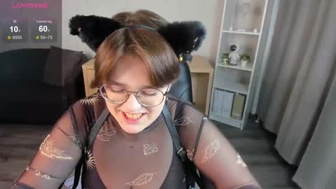 Snapshot of renee_turner chatting on 03-04-25, 08:24 renee_turner online show from 03-04-25, 08:24