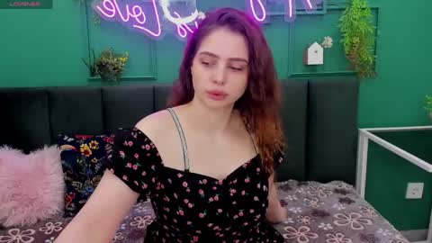 reneeblair online show from 04-14-26, 01:44