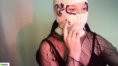 Snapshot of renesme_lusilia chatting on 05-02-26, 02:05 Renesme White Im here from Monday to Friday online show from 05-02-26, 02:05