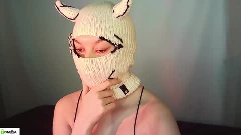 Snapshot of renesme_lusilia chatting on 05-07-26, 02:28 Renesme White Im here from Monday to Friday online show from 05-07-26, 02:28