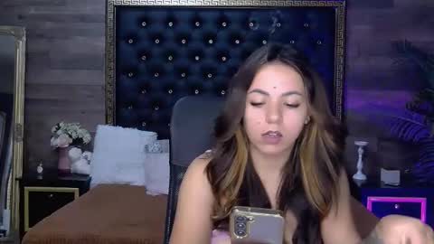 renesmesweet online show from 10-31-25, 08:37