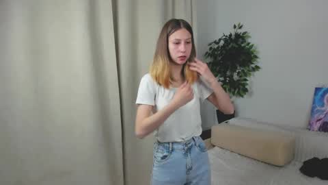 Christina online show from 05-16-26, 06:28